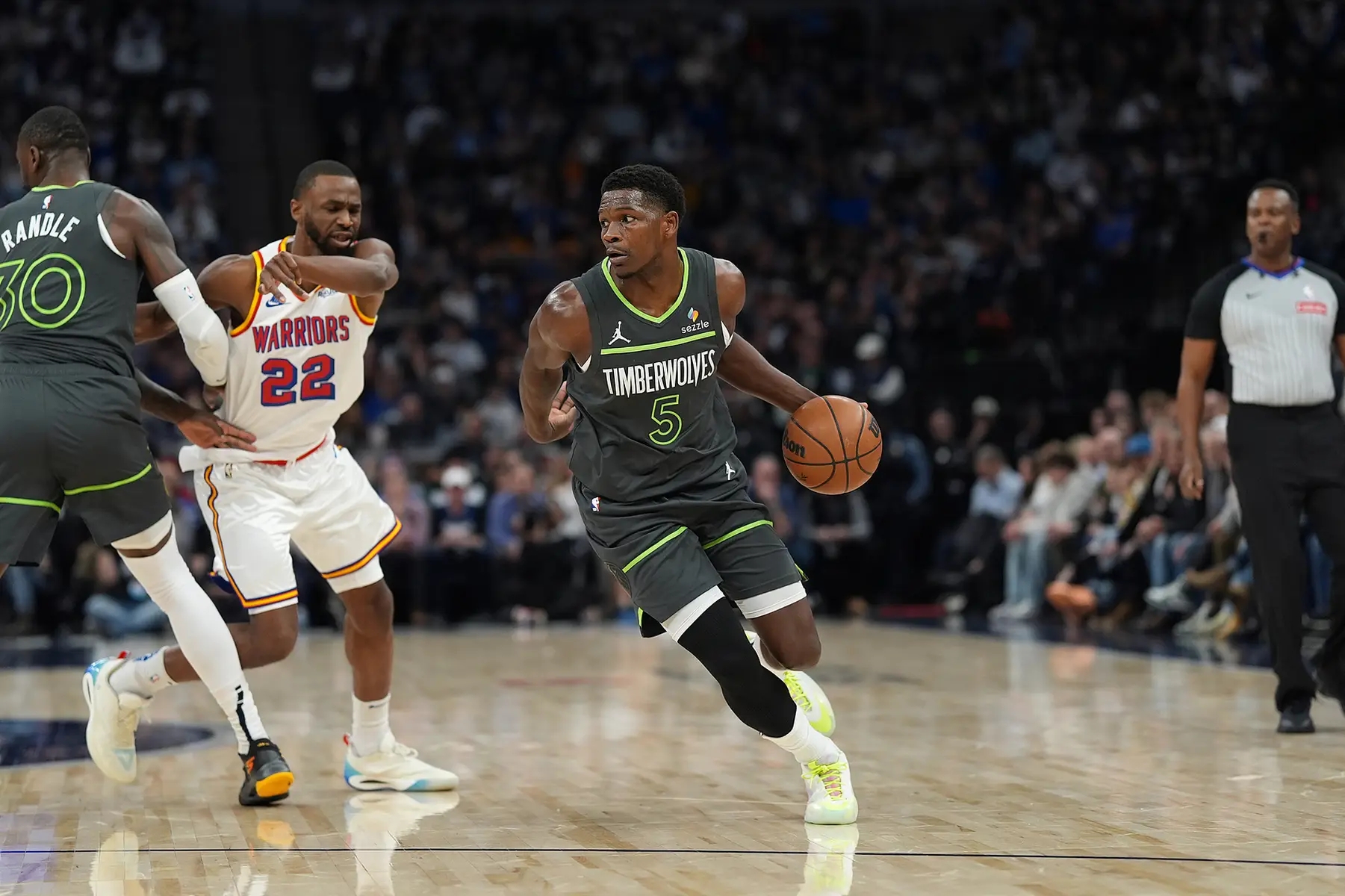 开云-离谱！明尼苏达森林狼围绕英超更衣室发声金州勇士围绕NBA总决赛内部沟通，窗口期国际米兰调整名单以备意大利杯的简单介绍-开云